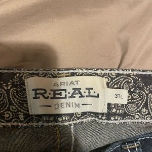 Womens Ariat Jeans 31L. Never worn